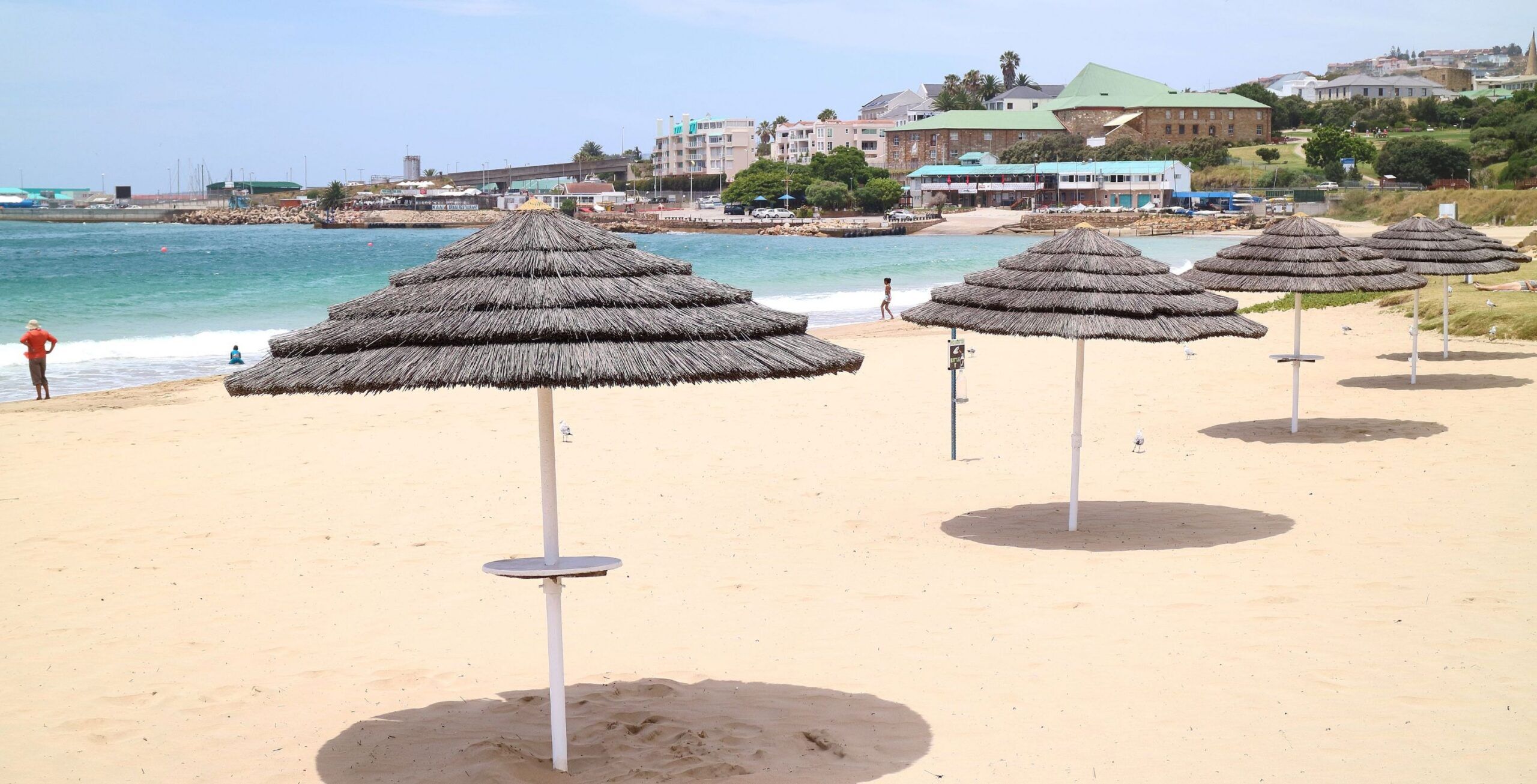 Llegada al aeropuerto de George y traslado a Mossel Bay